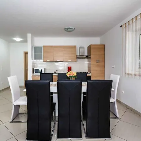 Apartment In - Insel Krk 47194 Vrbnik (Primorje-Gorski Kotar)